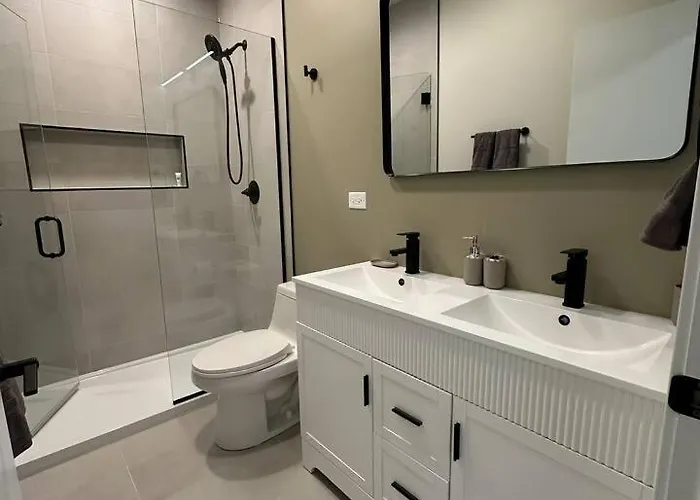 New Luxury 3br - Steps To Downtown And Metra Brookfield