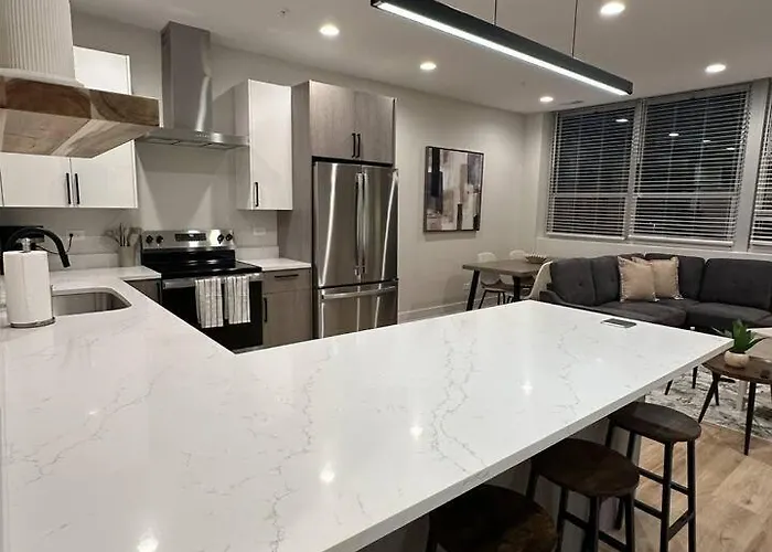 New Luxury 3br - Steps To Downtown And Metra Brookfield