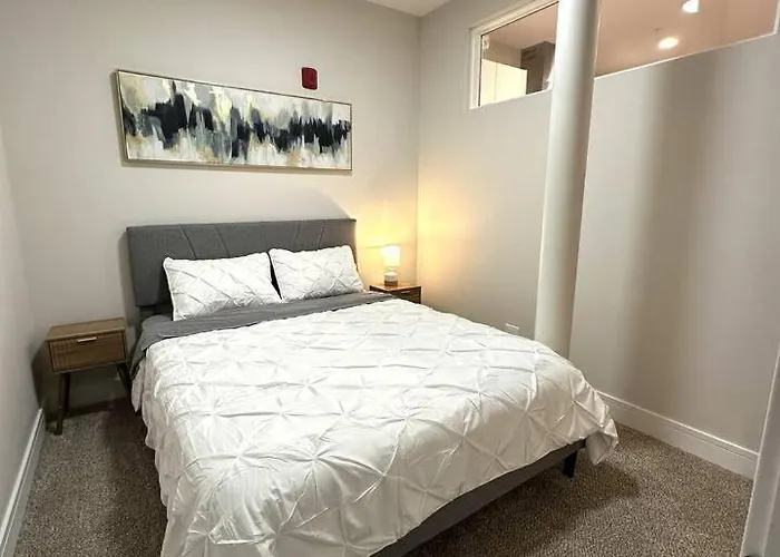 New Luxury 3br - Steps To Downtown And Metra *